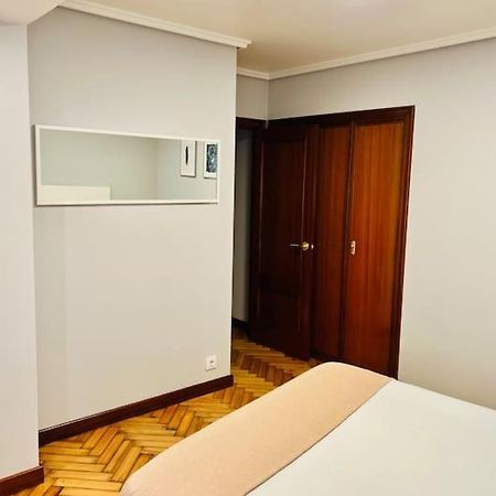 Apartamento En El Centro De Vigo 2 Habitaciones מראה חיצוני תמונה