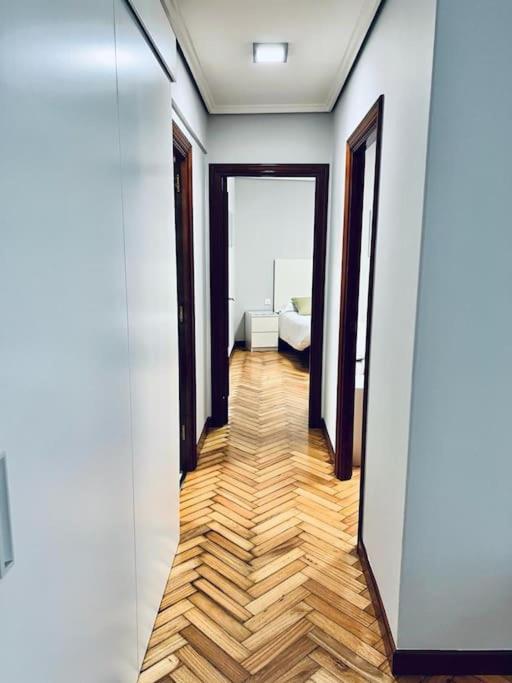 Apartamento En El Centro De Vigo 2 Habitaciones מראה חיצוני תמונה