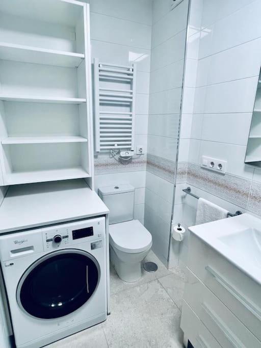 Apartamento En El Centro De Vigo 2 Habitaciones מראה חיצוני תמונה
