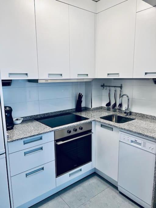 Apartamento En El Centro De Vigo 2 Habitaciones מראה חיצוני תמונה