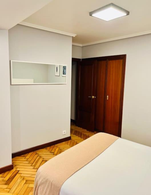 Apartamento En El Centro De Vigo 2 Habitaciones מראה חיצוני תמונה