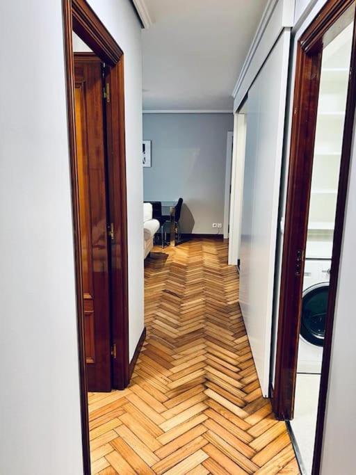 Apartamento En El Centro De Vigo 2 Habitaciones מראה חיצוני תמונה